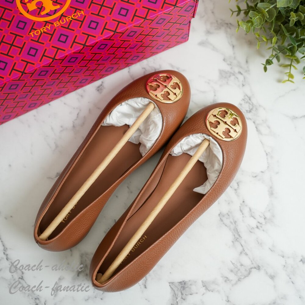 NIB Tory Burch Signature Logo Classic Chelsea Ballet Flat in Royal Tan/Gold
